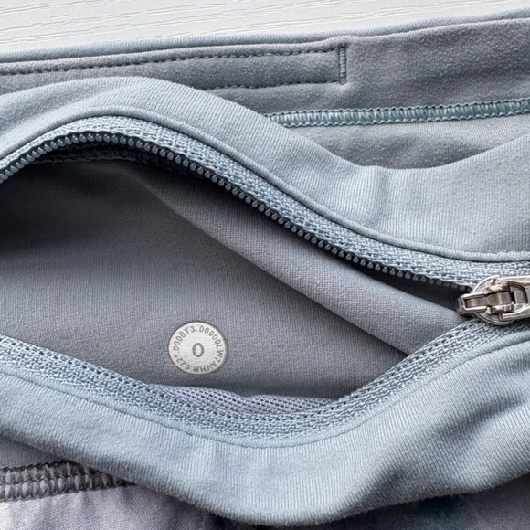 Lululemon Speed Up Shorts, Low rise, 0 - Picture 5 of 6